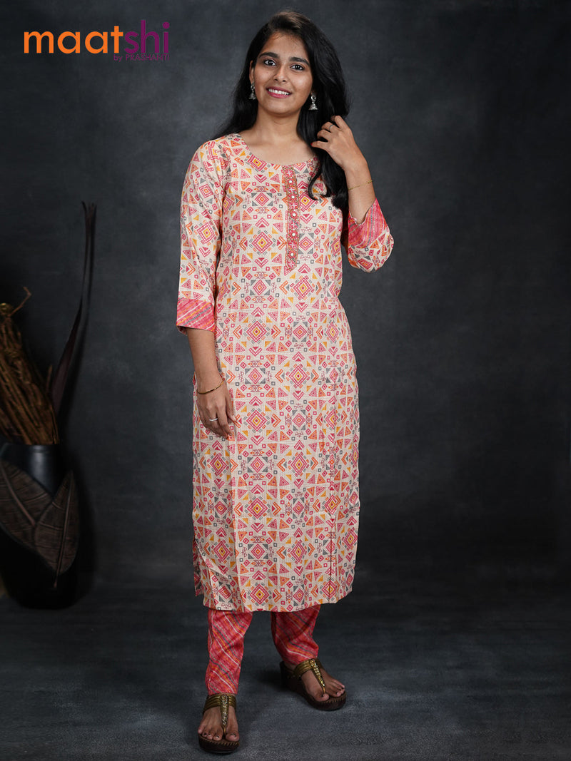 Lavender silver kurta with straight pants - set of two by Empress Pitara |  The Secret Label